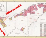 En este mapa oficial difundido por el Gobierno, se observan, en color amarillo, los “recortes” exigidos a las concesiones forestales (áreas rosadas) para entregar tierras agrícolas a miles de colonos y electores agricultores del occidente. En la frontera con el Perú las concesiones forestales prácticamente han desaparecido y en su lugar predominan las comunidades “interculturales”. Las autoridades brasileñas temen que por esos senderos sin control atraviesa la cocaína peruana que es intensamente traficada hacia los mercados negros del Brasil utilizando como puente la ciudad de Cobija.