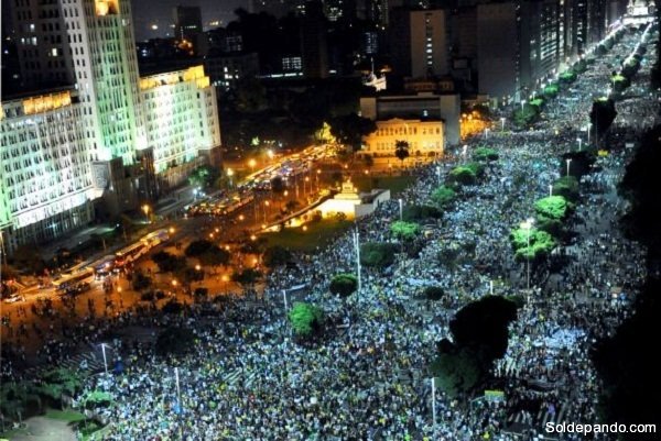 protestas-en-brasil-22_590x395