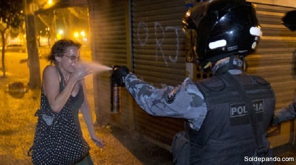 protestas-brasil-ap_nacima20130618_0270_6
