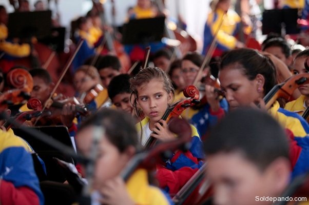 Venezuela sembrada de orquestas.