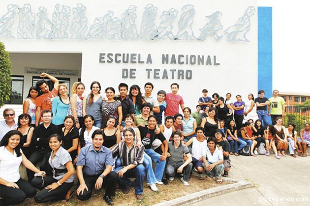 Escuela Nacional de Teatro Hombres Nuevos | Santa Cruz - Bolivia |Foto El Deber