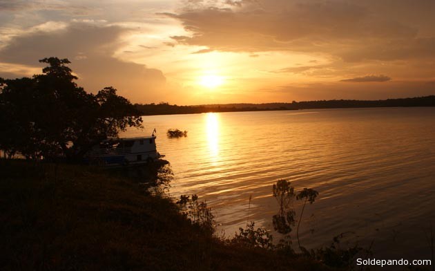El Uatumã es un río de aguas negras que nace en el macizo Guayánico, en la frontera entre los estados brasileños de Amazonas y Roraima. Aquí se construirá el observatorio climatológico más alto del mundo, con asistencia tecnológica de Alemania.